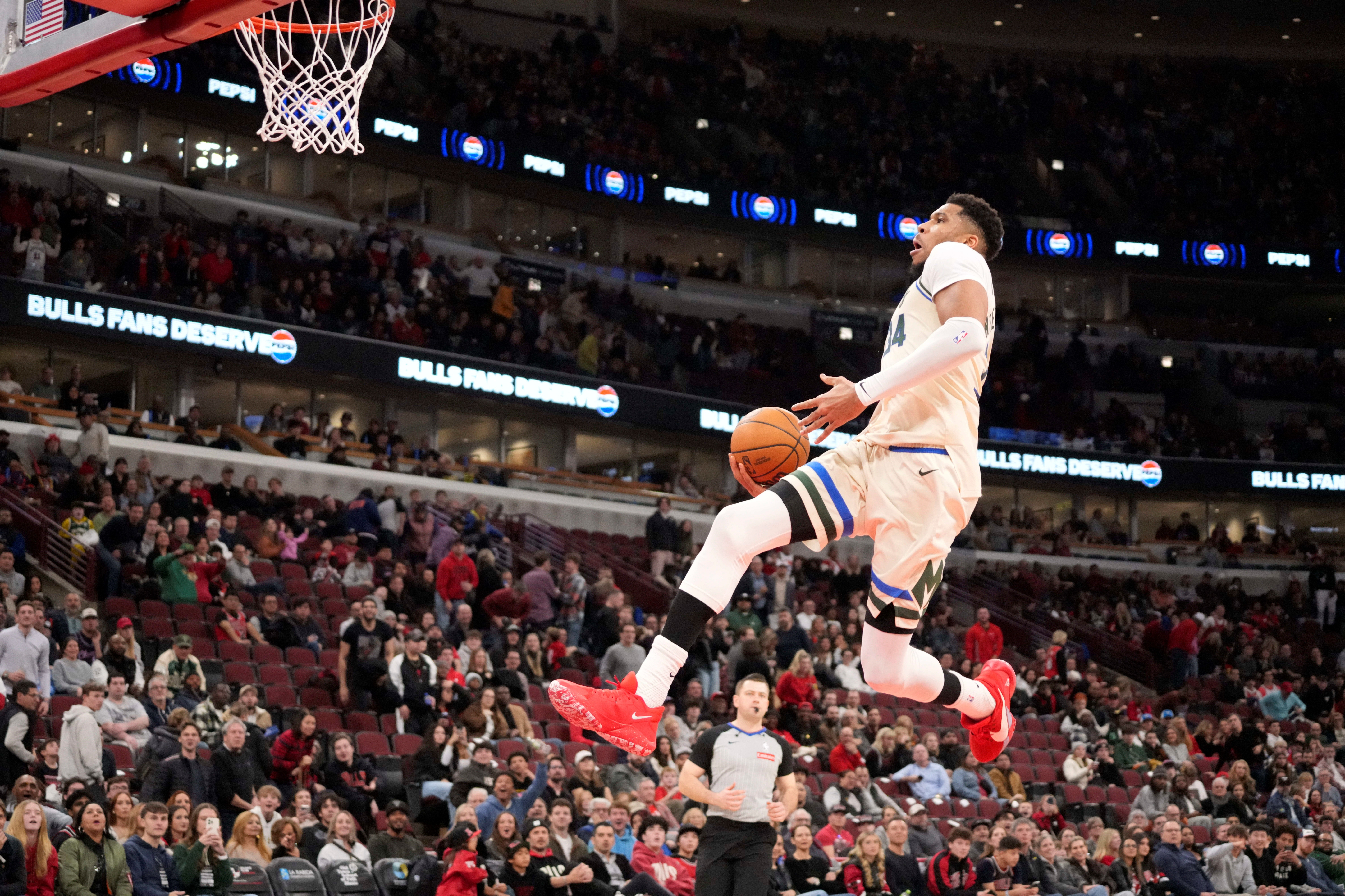 开云电竞网页登录-NBA彩经：勇士客胜篮网 火箭大胜步行者 开拓者击退独行侠